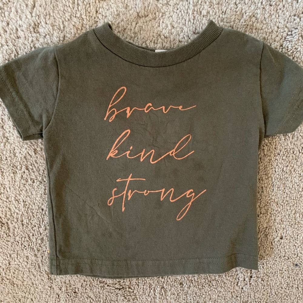 Tee shirt